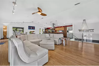 113 7th Street E, Saint Petersburg, FL 33715 - Photo 11