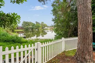 1211 Crossbow Ln, Tarpon Springs, FL 34689 - Photo 5