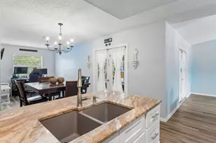 1211 Crossbow Ln, Tarpon Springs, FL 34689 - Photo 9