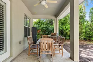 2112 Carroll Landing Dr, Tampa, FL 33612 - Photo 25