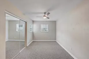 2901 Dr Martin Luther King Jr Street S, Saint Petersburg, FL 33705 - Photo 27