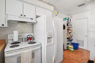 526 12th Ave S, Saint Petersburg, FL 33701 - Photo 15