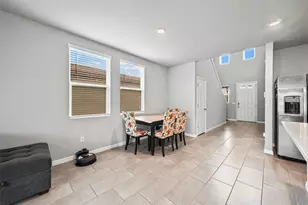 3361 Fresno Pl, Zephyrhills, FL 33541 - Photo 9