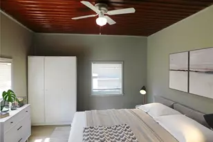 1402 Maluhia Dr, Tampa, FL 33612 - Photo 7