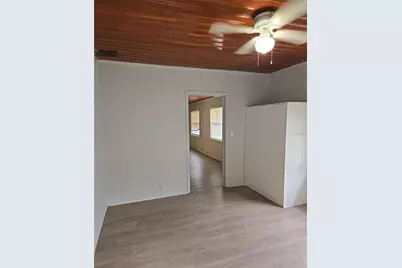 1402 Maluhia Drive, Tampa, FL 33612 - Photo 7