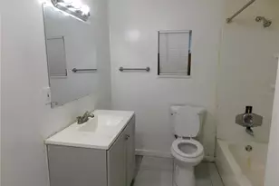 1402 Maluhia Dr, Tampa, FL 33612 - Photo 25