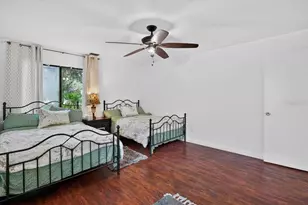 13405 Arbor Pointe Cir, Tampa, FL 33617 - Photo 15