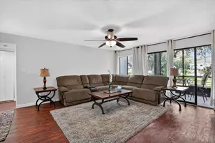 13405 Arbor Pointe Cir, Tampa, FL 33617 - Photo 5
