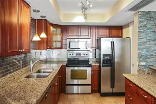 450 Treasure Island Causeway, Treasure Island, FL 33706 - Photo 9