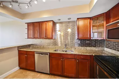 450 Treasure Island Causeway #502, Treasure Island, FL 33706 - Photo 11