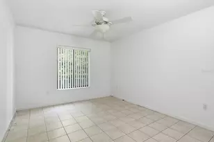1204 Pine Ridge Cir W, Tarpon Springs, FL 34688 - Photo 17