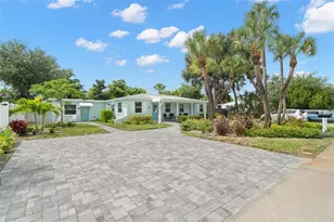 6502 Gulf Winds Dr, Saint Pete Beach, FL 33706 - Photo 5