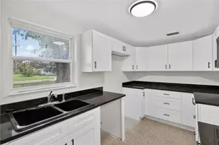 120 81st Ave NE, Saint Petersburg, FL 33702 - Photo 23