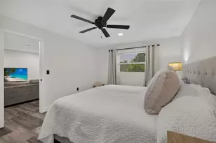 1435 Burning Tree Rd, Tarpon Springs, FL 34689 - Photo 33