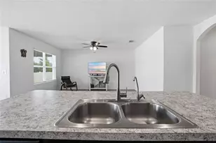 35803 Hillbrook Ave, Zephyrhills, FL 33541 - Photo 13