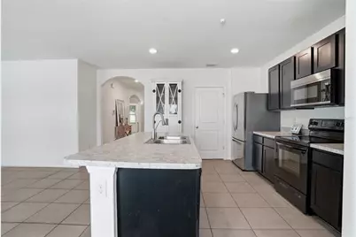 35803 Hillbrook Avenue, Zephyrhills, FL 33541 - Photo 13