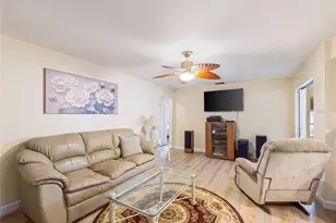 1081 McFarland St, Dunedin, FL 34698 - Photo 7