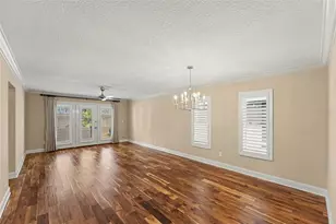 1683 Watermark Cir NE, Saint Petersburg, FL 33702 - Photo 13