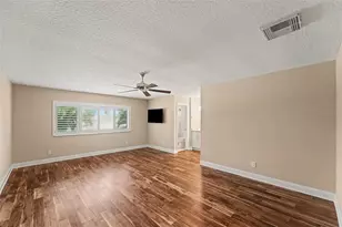 1683 Watermark Cir NE, Saint Petersburg, FL 33702 - Photo 13