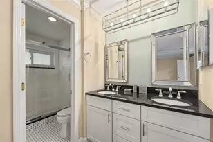 1683 Watermark Cir NE, Saint Petersburg, FL 33702 - Photo 23
