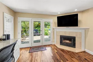 1683 Watermark Cir NE, Saint Petersburg, FL 33702 - Photo 9