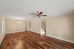 1683 Watermark Cir NE, Saint Petersburg, FL 33702 - Photo 11