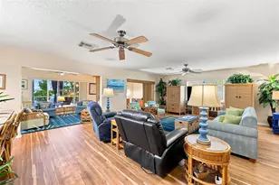 1002 El Rancho Dr, Sun City Center, FL 33573 - Photo 7