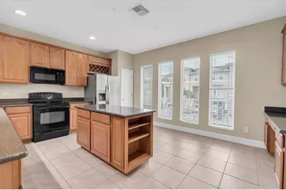 7276 Islamorada Circle, Seminole, FL 33777 - Photo 5