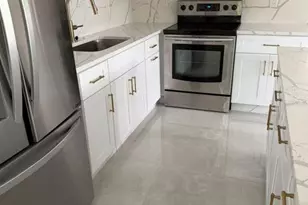 755 N 75th Ave N, Saint Petersburg, FL 33702 - Photo 3