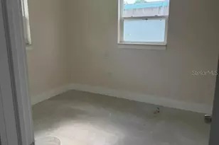 755 N 75th Ave N, Saint Petersburg, FL 33702 - Photo 9