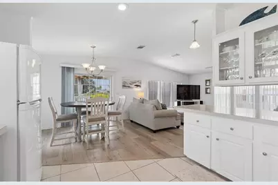18 Mountain Laurel Drive, Palm Harbor, FL 34684 - Photo 11