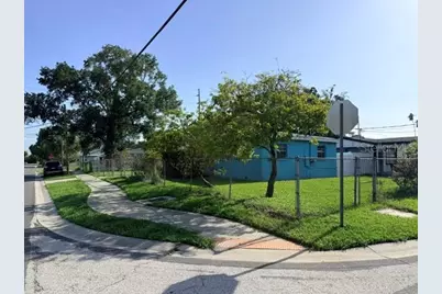 7225 N Grady Avenue, Tampa, FL 33614 - Photo 1