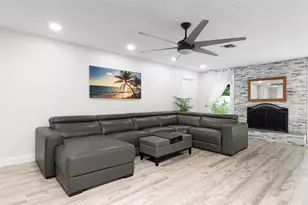 7254 55th Ave N, Saint Petersburg, FL 33709 - Photo 7