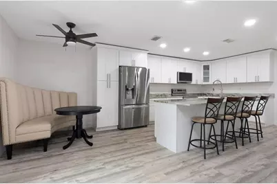 7254 55th Avenue N, Saint Petersburg, FL 33709 - Photo 9