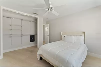 11050 7th Street E, Treasure Island, FL 33706 - Photo 37