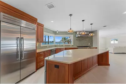 11050 7th Street E, Treasure Island, FL 33706 - Photo 25