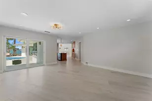 11050 7th St E, Treasure Island, FL 33706 - Photo 59
