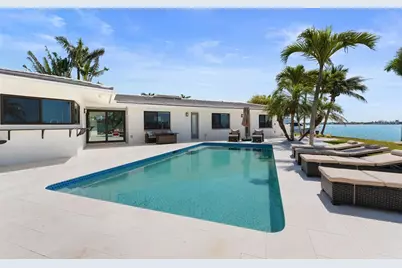 11050 7th Street E, Treasure Island, FL 33706 - Photo 13
