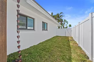 11050 7th St E, Treasure Island, FL 33706 - Photo 71