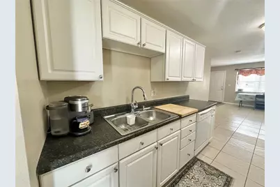 7507 Coral Vine Lane, Tampa, FL 33619 - Photo 7