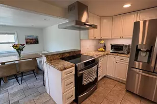 136 25th Ave N, Saint Petersburg, FL 33704 - Photo 13