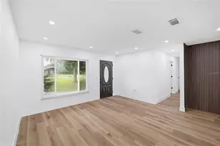 2419 Ridgeview Dr, Lakeland, FL 33810 - Photo 7