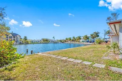 5412 Pali Way, Saint Pete Beach, FL 33706 - Photo 11