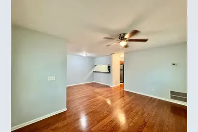 5440 S Macdill Avenue #4L, Tampa, FL 33611 - Photo 5