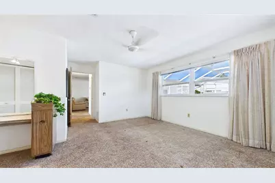1067 44th Avenue NE, Saint Petersburg, FL 33703 - Photo 13