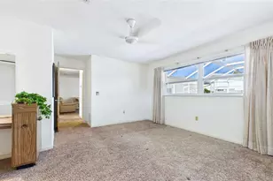 1067 44th Ave NE, Saint Petersburg, FL 33703 - Photo 13