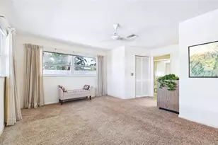 1067 44th Ave NE, Saint Petersburg, FL 33703 - Photo 11