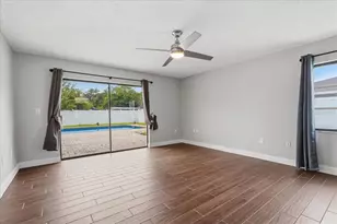107 Elm Square S, Lakeland, FL 33813 - Photo 9
