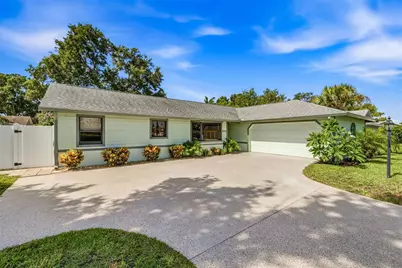 10752 126th Avenue, Largo, FL 33778 - Photo 3