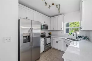 515 Sweet Hollow Pl, Brandon, FL 33510 - Photo 13